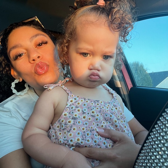 Jordyn & Jupiter’s Closet - Picture 4 of 6